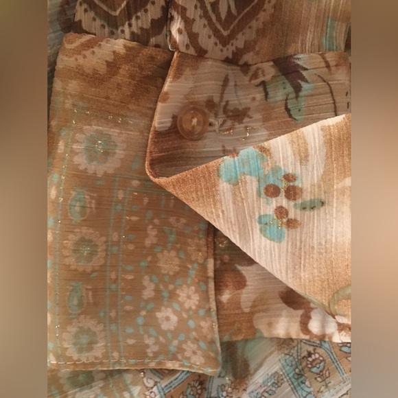 Tailor B. Moss tribal design button up dress shirt. Size medium, brand new. - Picture 2 of 3